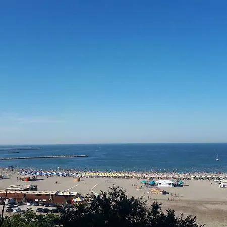 Garsoniera Ultracentral Апартаменти *